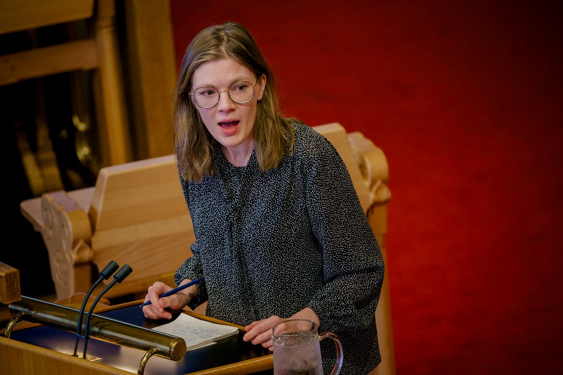Marie Sneve Martinussen (R) under den muntlige spørretimen i Stortinget.
Foto: Stian Lysberg Solum / NTB Marie Sneve Martinussen (R) under den muntlige spørretimen i Stortinget.
Foto: Stian Lysberg Solum / NTB