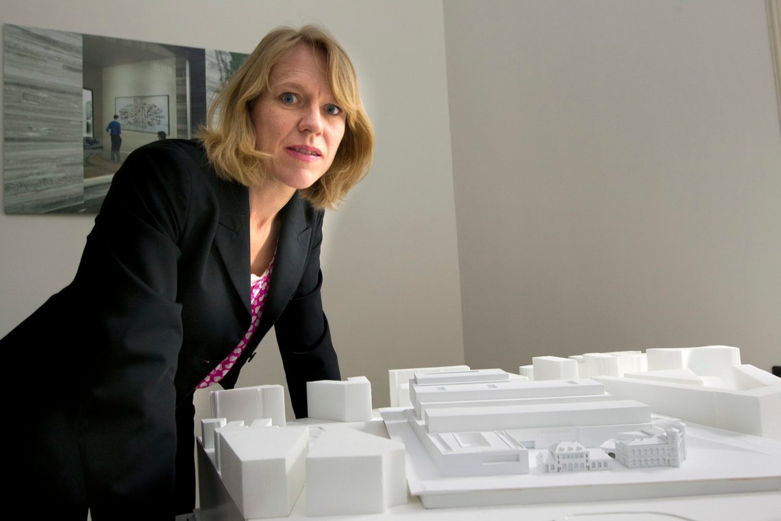Oslo 20120504.
Kulturminister Anniken Huitfeldt presenterte fredag Stortingsmelding 23 om Visuell kunst på Nasjonalmuseets besøkssenter, og museet og nybygg på Vestbanen er da også viet bred plass i meldingen.
Foto: Terje Bendiksby / NTB Oslo 20120504.
Kulturminister Anniken Huitfeldt presenterte fredag Stortingsmelding 23 om Visuell kunst på Nasjonalmuseets besøkssenter, og museet og nybygg på Vestbanen er da også viet bred plass i meldingen.
Foto: Terje Bendiksby / NTB