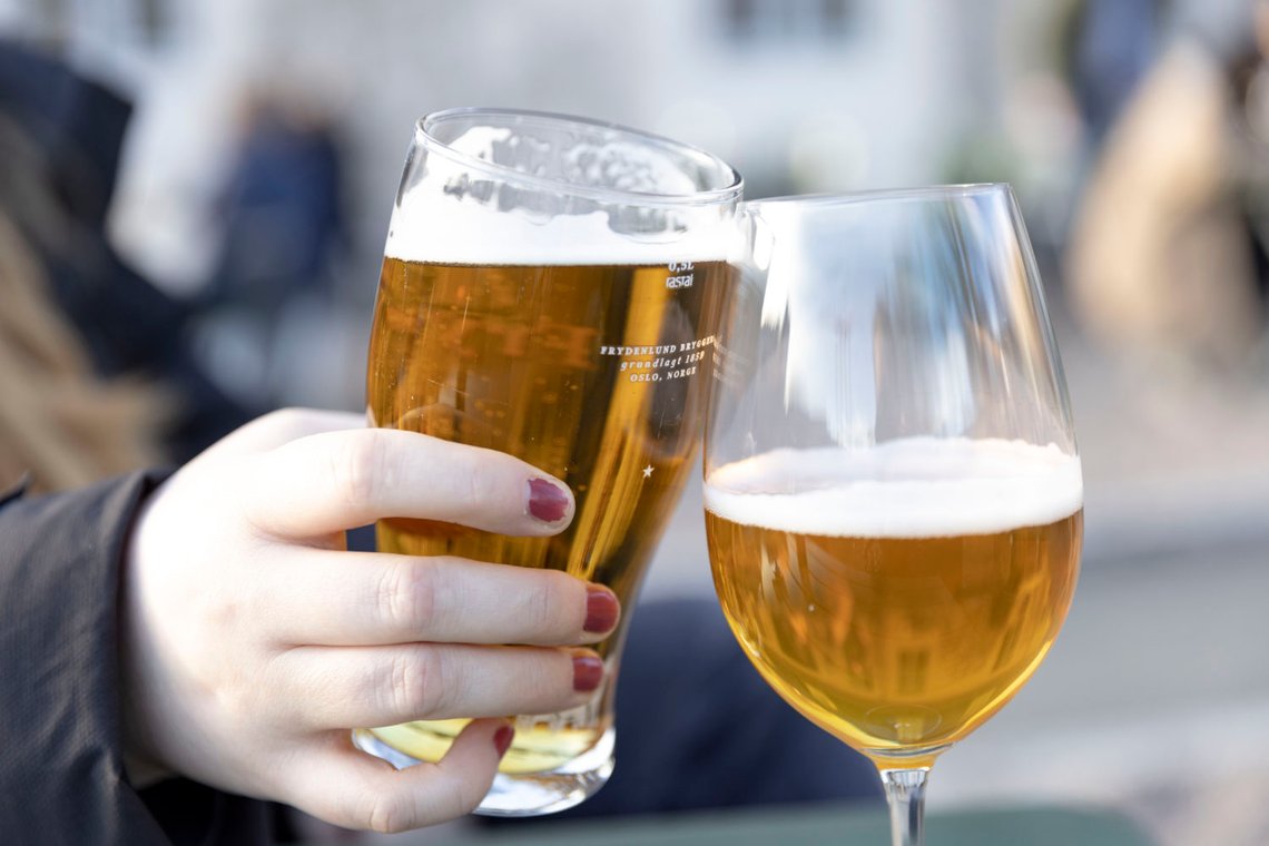 Myndighetenes nye helseråd kan ende med en anbefaling om å korke flasken for godt. Ingen mengde alkohol kan sies å være sunn, viser forskning. Foto: Hanna Johre / NTB Myndighetenes nye helseråd kan ende med en anbefaling om å korke flasken for godt. Ingen mengde alkohol kan sies å være sunn, viser forskning. Foto: Hanna Johre / NTB