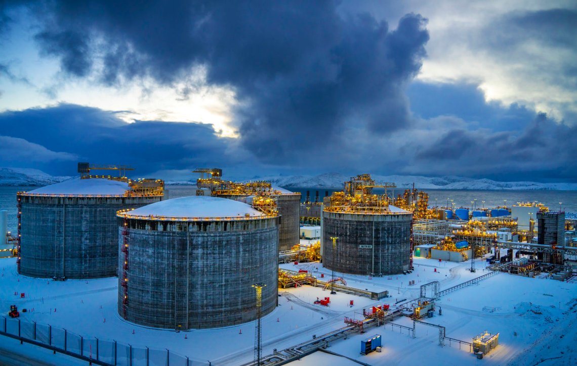 Equinors anlegg på Melkøya utenfor Hammerfest skal elektrifiseres. Nå står striden om hvordan det skal skje. Foto: Ole Berg-Rusten / NTB Equinors anlegg på Melkøya utenfor Hammerfest skal elektrifiseres. Nå står striden om hvordan det skal skje. Foto: Ole Berg-Rusten / NTB