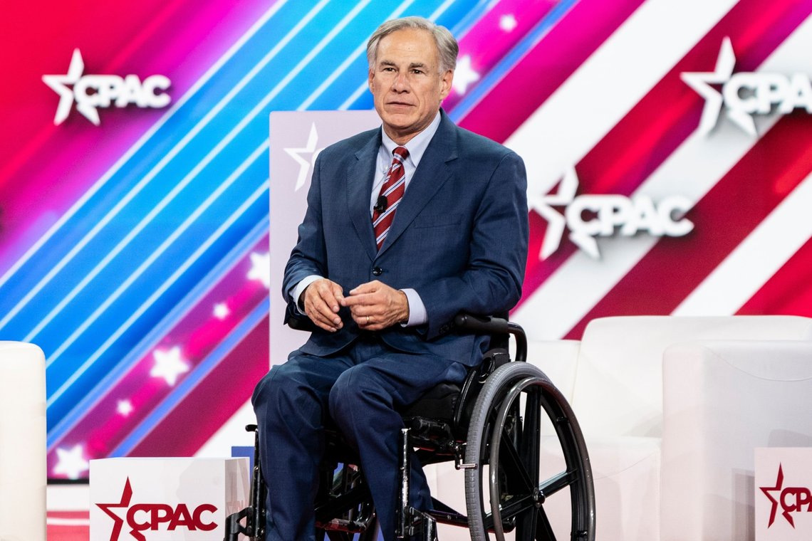 Dallas, TX - August 4, 2022: Governor of Texas Greg Abbott speaks during CPAC Texas 2022 conference at Hilton Anatole. Photo: Shutterstock, Lev Radin, United States. Dallas, TX - August 4, 2022: Governor of Texas Greg Abbott speaks during CPAC Texas 2022 conference at Hilton Anatole. Photo: Shutterstock, Lev Radin, United States.