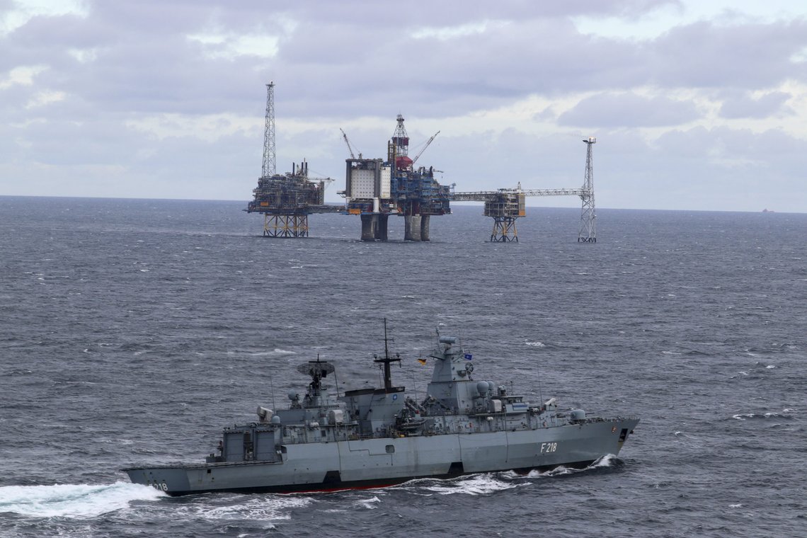 Den tyske fregatten Mecklenburg-Vorpommern patruljerer ved Sleipner-plattformen i Nordsjøen. Foto: Forsvaret / NTB Den tyske fregatten Mecklenburg-Vorpommern patruljerer ved Sleipner-plattformen i Nordsjøen. Foto: Forsvaret / NTB