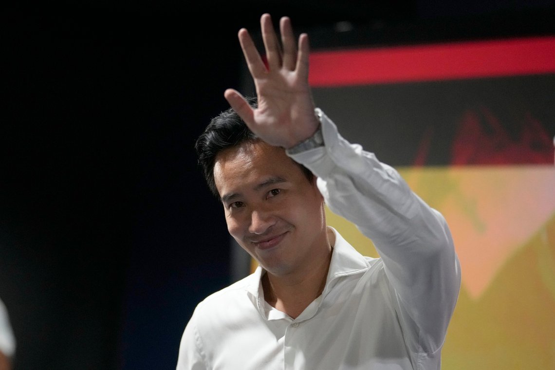 Leder for Move Forward Party Pita Limjaroenrat, er valgets vinner i Thailand. Foto: AP/Sakchai Lalit Leder for Move Forward Party Pita Limjaroenrat, er valgets vinner i Thailand. Foto: AP/Sakchai Lalit