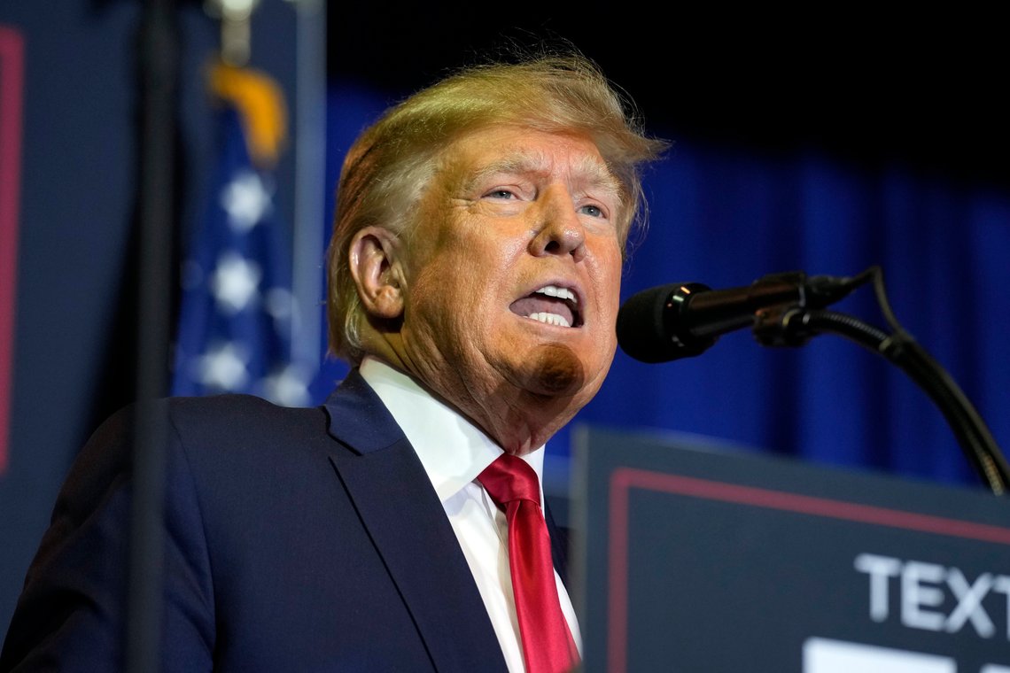 USAs ekspresident Donald Trump anker kjennelsen som pålegger ham å betale 5 millioner dollar i oppreisning til skribenten E. Jean Carroll for overgrep og injurier. Foto: Charles Krupa / AP / NTB USAs ekspresident Donald Trump anker kjennelsen som pålegger ham å betale 5 millioner dollar i oppreisning til skribenten E. Jean Carroll for overgrep og injurier. Foto: Charles Krupa / AP / NTB