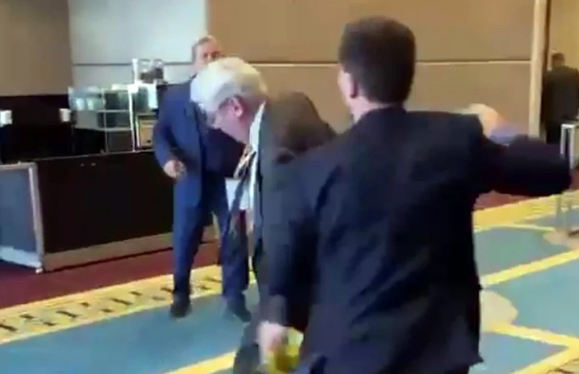 Slagfaste diplomater fra de krigførende parter møttes til samtaler i Ankara i forrige uke. Videoskjermdump Slagfaste diplomater fra de krigførende parter møttes til samtaler i Ankara i forrige uke. Videoskjermdump