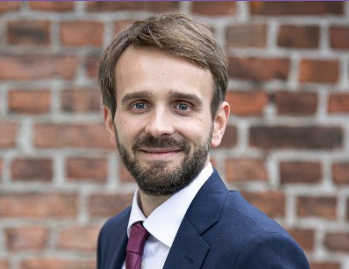 Jan Christian Vestre (Ap) er lnæringsminister, men næringene er ikke fornøyde. Foto: Twitter/ Vestre Jan Christian Vestre (Ap) er lnæringsminister, men næringene er ikke fornøyde. Foto: Twitter/ Vestre