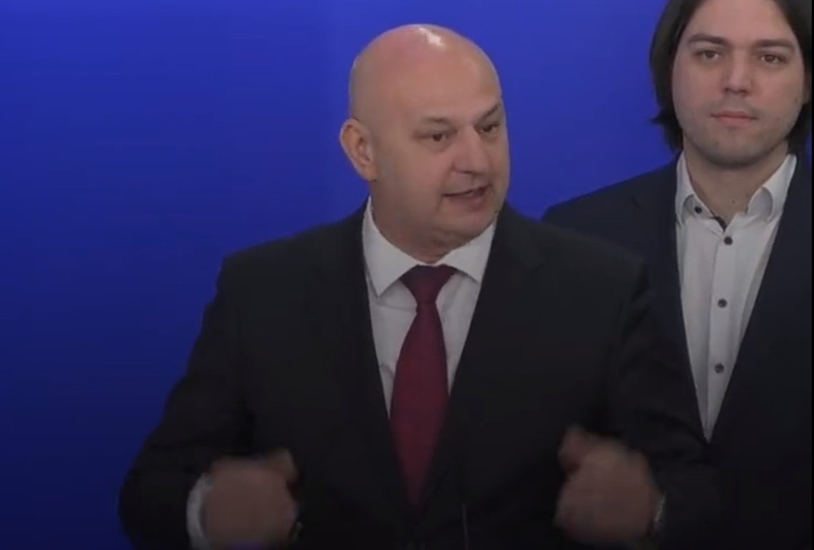Mislav Kolakušić. Videoklipp fra Twitter Mislav Kolakušić. Videoklipp fra Twitter