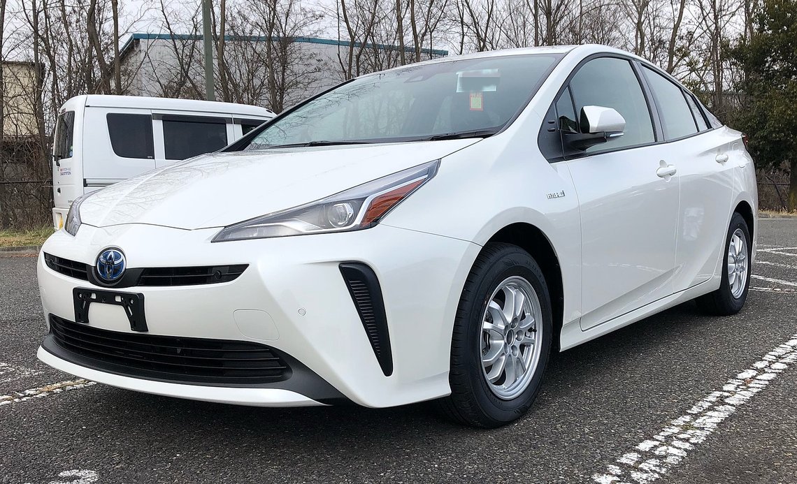 Toyota Prius er et eksempel på en hybridbil. Nå foreslås flere britiske klimaengasjerte å forby slike biler, av hensyn til klimamålene. Foto: Wikipedia/ マダムのおじいちゃん Toyota Prius er et eksempel på en hybridbil. Nå foreslås flere britiske klimaengasjerte å forby slike biler, av hensyn til klimamålene. Foto: Wikipedia/ マダムのおじいちゃん
