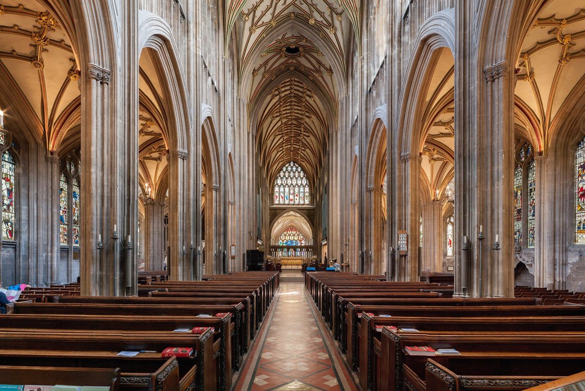 St Mary Redcliffe Church i Bristol skal sette inn nye, kreative glassmalerier tilpasset en woke tidsalder. Foto: Wikipedia St Mary Redcliffe Church i Bristol skal sette inn nye, kreative glassmalerier tilpasset en woke tidsalder. Foto: Wikipedia