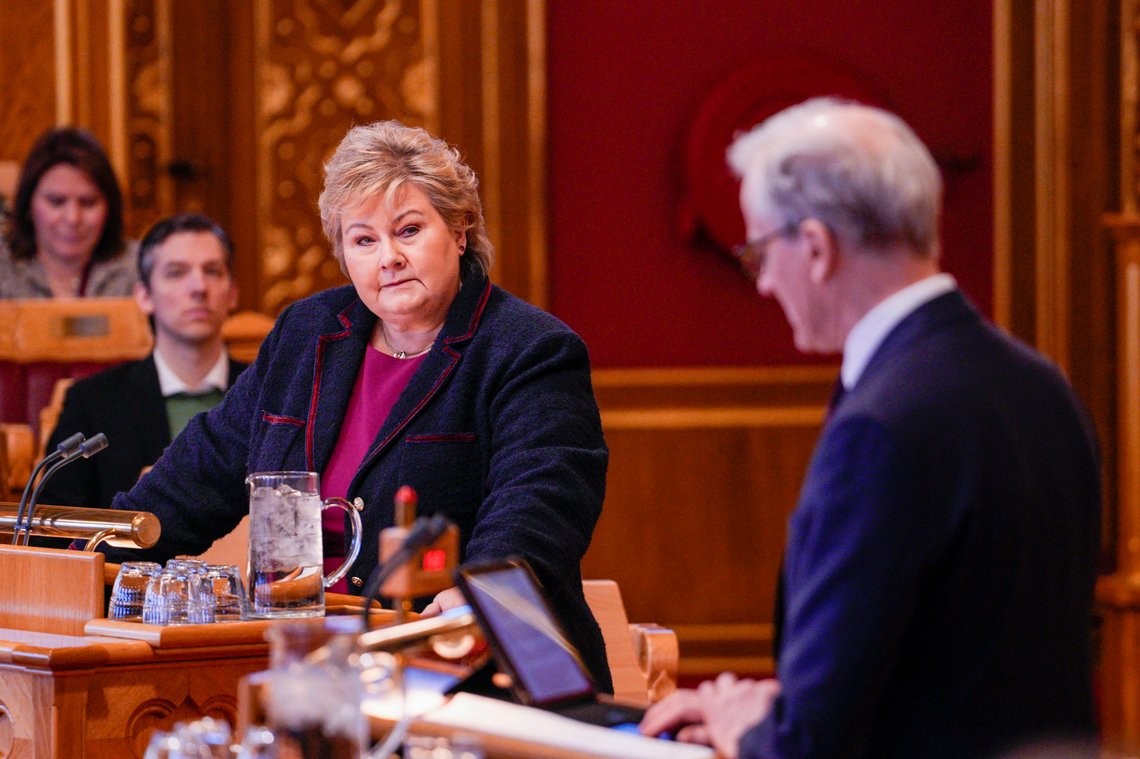 Oslo 20230322.
Høyre-leder Erna Solberg og statsminister Jonas Gahr Støre (Ap) under den muntlige spørretimen i Stortinget onsdag.
Foto: Javad Parsa / NTB Oslo 20230322.
Høyre-leder Erna Solberg og statsminister Jonas Gahr Støre (Ap) under den muntlige spørretimen i Stortinget onsdag.
Foto: Javad Parsa / NTB