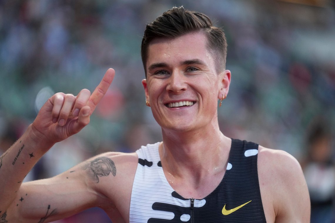 Jakob Ingebrigtsen noterte den beste tiden noensinne på 2 engelske mil. Foto: Mosa'ab Elshamy, AP / NTB Jakob Ingebrigtsen noterte den beste tiden noensinne på 2 engelske mil. Foto: Mosa'ab Elshamy, AP / NTB