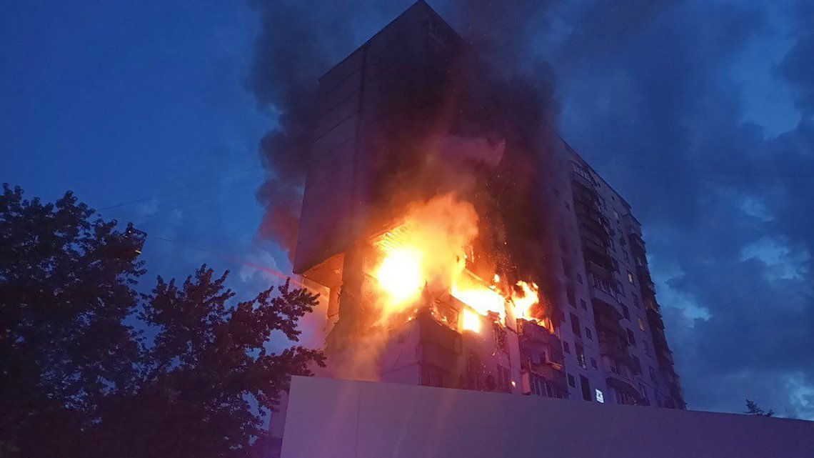 In this photo provided by the Ukrainian Emergency Service, a fire is seen following an explosion caused by a gas leak in a 16-story residential building in Kyiv, Ukraine, Thursday, June 22, 2023. (Ukrainian Emergency Service via AP Photo) In this photo provided by the Ukrainian Emergency Service, a fire is seen following an explosion caused by a gas leak in a 16-story residential building in Kyiv, Ukraine, Thursday, June 22, 2023. (Ukrainian Emergency Service via AP Photo)