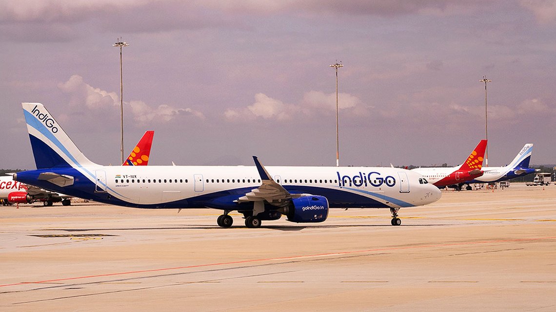 IndiGo, Indias største flyselskap, kunngjorde idag at de vil kjøpe 500 A320-fly fra Airbus i den største ordre i kommersiell luftfarts historie.
Foto: Madvortex, Pexels IndiGo, Indias største flyselskap, kunngjorde idag at de vil kjøpe 500 A320-fly fra Airbus i den største ordre i kommersiell luftfarts historie.
Foto: Madvortex, Pexels