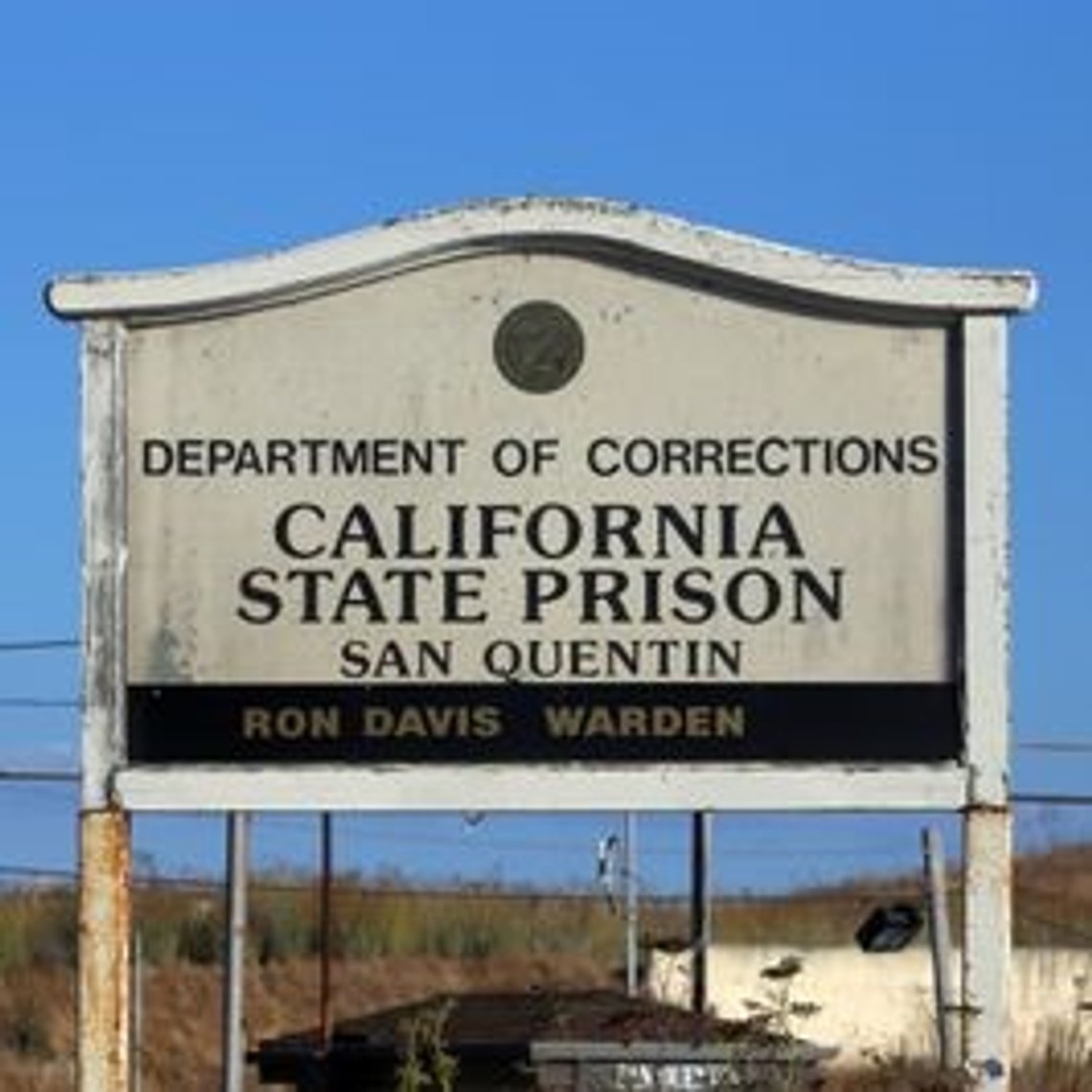 AN QUENTIN, CA - OCTOBER 4: A sign marking an entrance to San Quentin State prison in San Quentin, California on October 4, 2016. The prison is home to California’s death row for male inmates. Photo: Shutterstock, Katherine Welles. AN QUENTIN, CA - OCTOBER 4: A sign marking an entrance to San Quentin State prison in San Quentin, California on October 4, 2016. The prison is home to California’s death row for male inmates. Photo: Shutterstock, Katherine Welles.