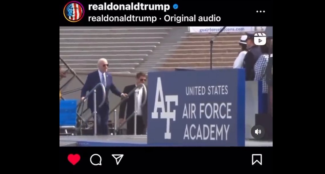 Trumps post om Bidens fall på US Air Force Academy onsdag kveld går nå viralt på flere sosiale medier. Skjermdump: Instagram / Twitter Trumps post om Bidens fall på US Air Force Academy onsdag kveld går nå viralt på flere sosiale medier. Skjermdump: Instagram / Twitter