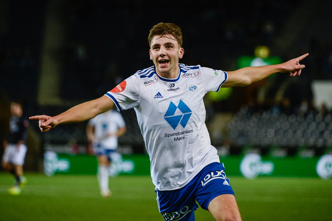 Niklas Ødegård, her i aksjon for Molde, scoret to ganger for Norge mot Hellas i G19-EM. Foto: Carina Johansen / NTB Niklas Ødegård, her i aksjon for Molde, scoret to ganger for Norge mot Hellas i G19-EM. Foto: Carina Johansen / NTB
