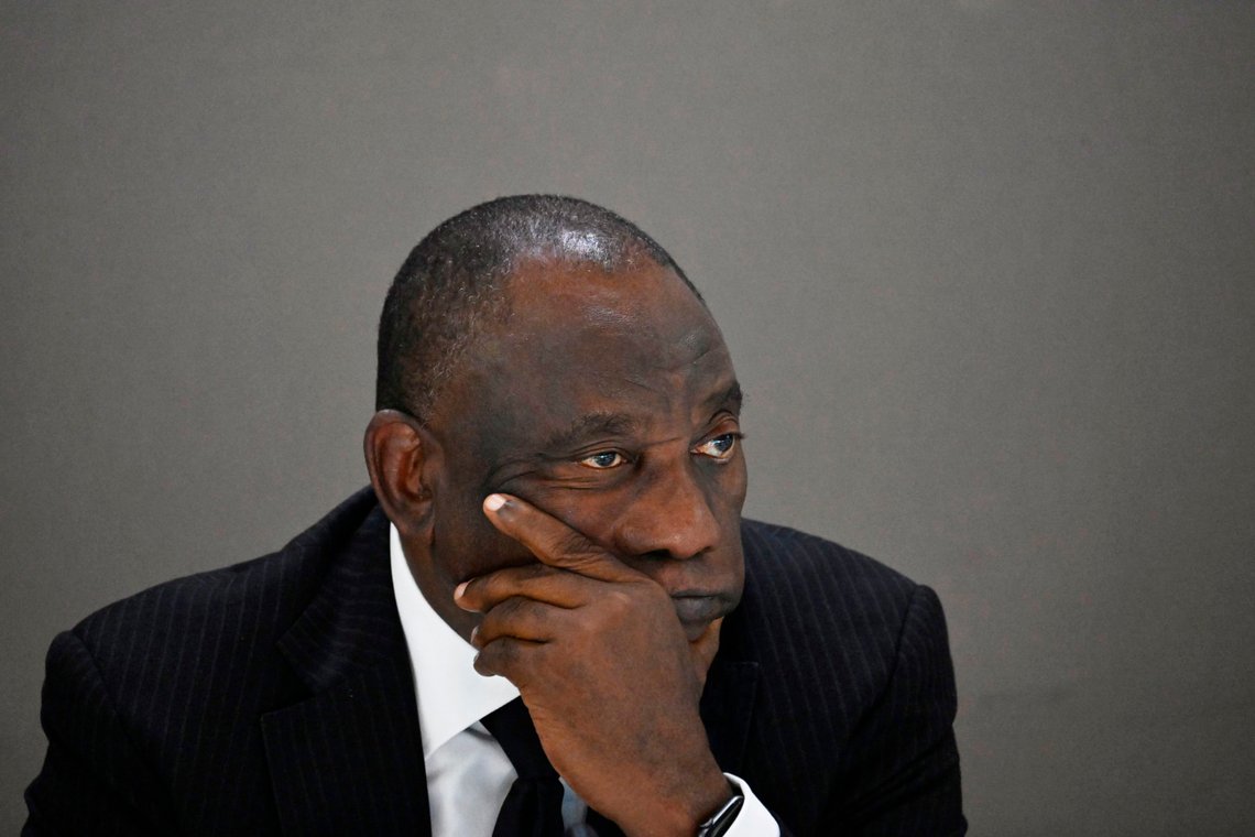 |Sør-Afrikas president Cyril Ramaphosa ønsker ikke å arrestere Vladimir Putin dersom han besøker landet under et toppmøte i august. Foto: Emmanuel Durand, via AP |Sør-Afrikas president Cyril Ramaphosa ønsker ikke å arrestere Vladimir Putin dersom han besøker landet under et toppmøte i august. Foto: Emmanuel Durand, via AP