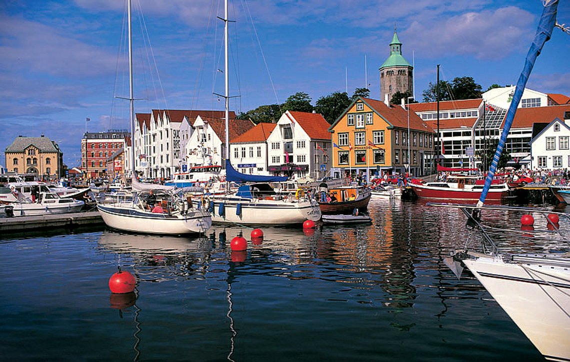 Boligmarkedet i Stavanger peker bare oppover i pris, men nedover i tilbud. Særlig unge sliter med å komme seg inn på boligmarkedet. Foto: Odd Inge Worsøe - Wikimedia Commons Boligmarkedet i Stavanger peker bare oppover i pris, men nedover i tilbud. Særlig unge sliter med å komme seg inn på boligmarkedet. Foto: Odd Inge Worsøe - Wikimedia Commons