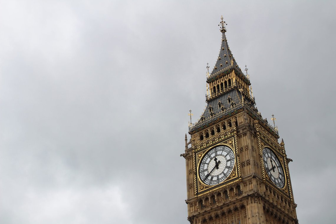 Klokka nærmer seg 12, mener folk som klager over tidsklemma. Egne prioriteringer har tydeligvis ingen innvirkning. Foto: Big Ben/ Pixabay Klokka nærmer seg 12, mener folk som klager over tidsklemma. Egne prioriteringer har tydeligvis ingen innvirkning. Foto: Big Ben/ Pixabay