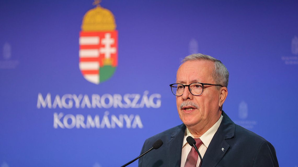 Gyorgy Bakondi er Viktor Orbáns sjefsrådgiver for indre sikkerhet. Foto fra Twitter Gyorgy Bakondi er Viktor Orbáns sjefsrådgiver for indre sikkerhet. Foto fra Twitter