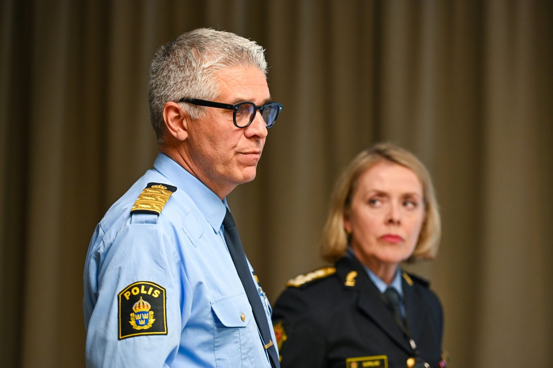 Oslo 20230906.
Politidirektør Benedicte Bjørnland og Sveriges rikspolitisjef Anders Thornberg uttaler seg om det forsterkede samarbeidet mot organisert kriminalitet.
Foto: Martin Solhaug Standal / NTB Oslo 20230906.
Politidirektør Benedicte Bjørnland og Sveriges rikspolitisjef Anders Thornberg uttaler seg om det forsterkede samarbeidet mot organisert kriminalitet.
Foto: Martin Solhaug Standal / NTB