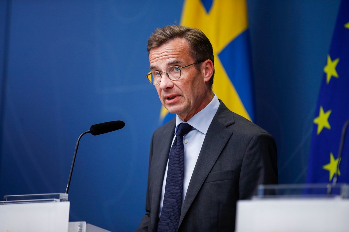 Statsminister Ulf Kristersson skal sette inn forsvaret i kampen mot den grove voldsbølgen i landet. Foto: Caisa Rasmussen / TT / NTB Statsminister Ulf Kristersson skal sette inn forsvaret i kampen mot den grove voldsbølgen i landet. Foto: Caisa Rasmussen / TT / NTB