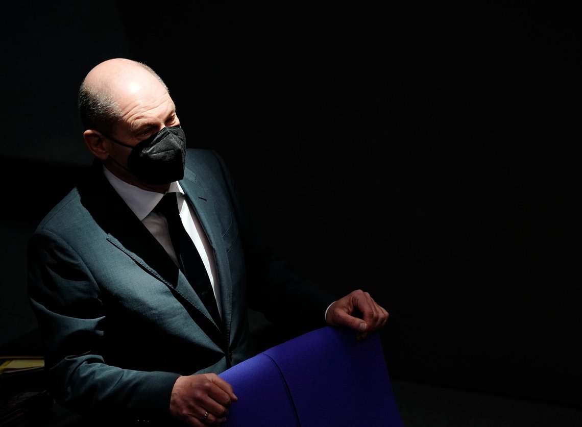 Olaf Scholz ble statsminister etter det tyske valget i 2021. Politiet har aksjonert mot en rekke personer mistenkt for å ha kommet med hatytringer mot politikere under valget. Foto: Kay Nietfeld / AP / NTB Olaf Scholz ble statsminister etter det tyske valget i 2021. Politiet har aksjonert mot en rekke personer mistenkt for å ha kommet med hatytringer mot politikere under valget. Foto: Kay Nietfeld / AP / NTB