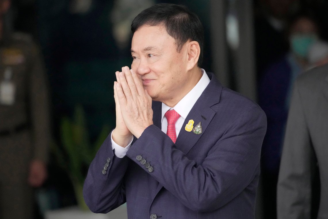 Thaksin Shinawatra har søkt om benådning fra kongen. Foto: AP/Sakchai Lalit Thaksin Shinawatra har søkt om benådning fra kongen. Foto: AP/Sakchai Lalit