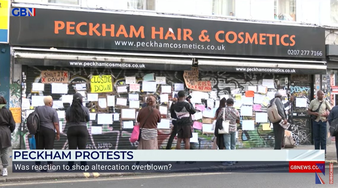 En butikk i Peckham har blitt åsted for store demonstrasjoner. Stillbilde YouTube En butikk i Peckham har blitt åsted for store demonstrasjoner. Stillbilde YouTube
