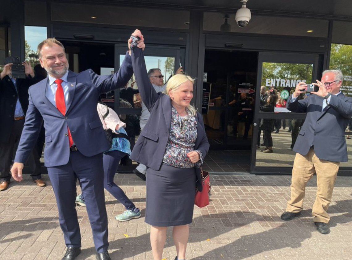 Pastor Arthur Pawlowski er en fri mann, enn så lenge, selv om han ble dømt til 60 dagers fengsel. Siden han allerede har sonet dommen kunne han spasere rett ut av rettssalen. Skjermdump Twitter/ Pawlowski Pastor Arthur Pawlowski er en fri mann, enn så lenge, selv om han ble dømt til 60 dagers fengsel. Siden han allerede har sonet dommen kunne han spasere rett ut av rettssalen. Skjermdump Twitter/ Pawlowski