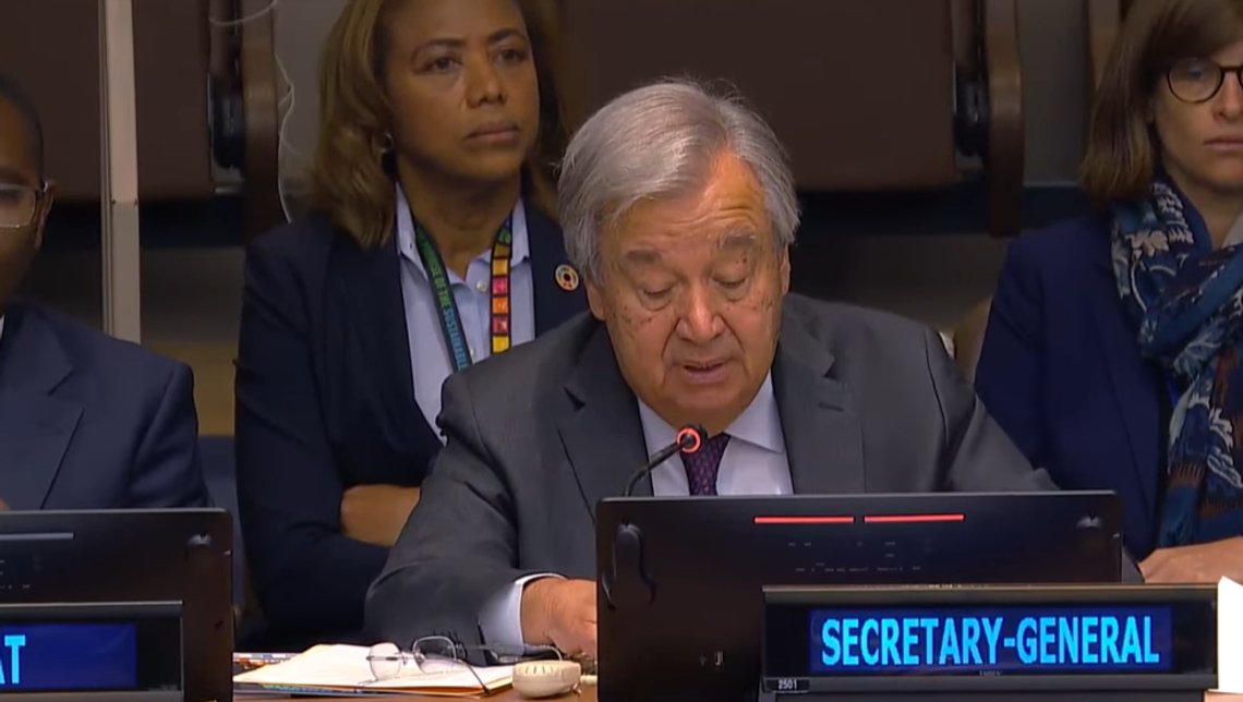 FN-sjef Guterres holder tale for FN. Skjermdump YouTube FN-sjef Guterres holder tale for FN. Skjermdump YouTube