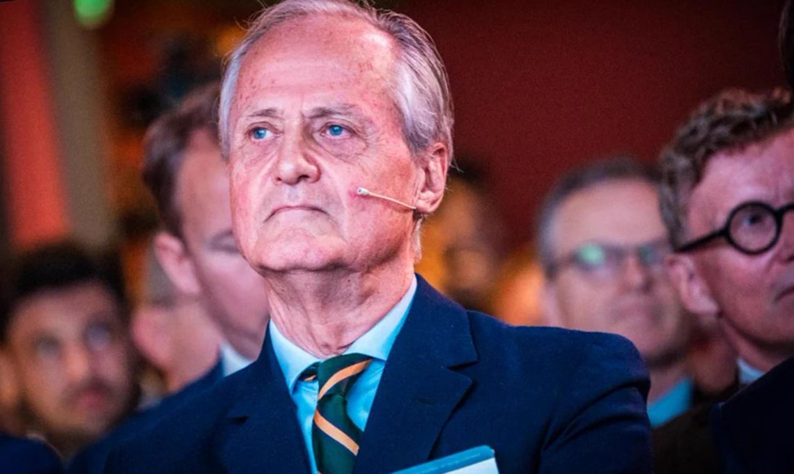 Unge mennesker blir bombardert med falsk informasjon, sier Kristian Siem. Skjermklipp fra Twitter Unge mennesker blir bombardert med falsk informasjon, sier Kristian Siem. Skjermklipp fra Twitter