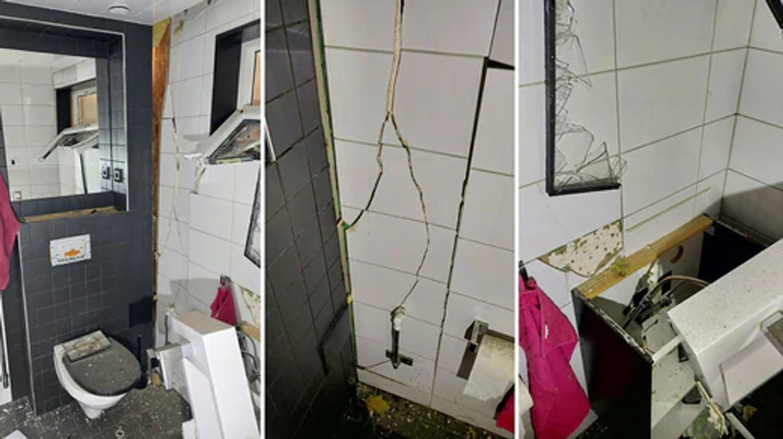 Begge Pär og Nettans bad ble knust i stykker da ei bombe detonerte hos naboen. Vasker, toaletter, vinduer og deler av flisene ble revet av veggene. Ytterveggen bøyde seg noen desimeter utover. Foto: Privat. Begge Pär og Nettans bad ble knust i stykker da ei bombe detonerte hos naboen. Vasker, toaletter, vinduer og deler av flisene ble revet av veggene. Ytterveggen bøyde seg noen desimeter utover. Foto: Privat.