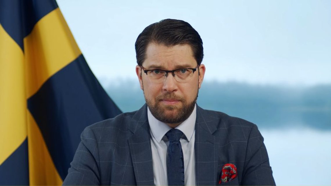 SD-leder Jimmie Åkesson holdt en slags tale til nasjonen. Stillbilde YouTube/ SD SD-leder Jimmie Åkesson holdt en slags tale til nasjonen. Stillbilde YouTube/ SD