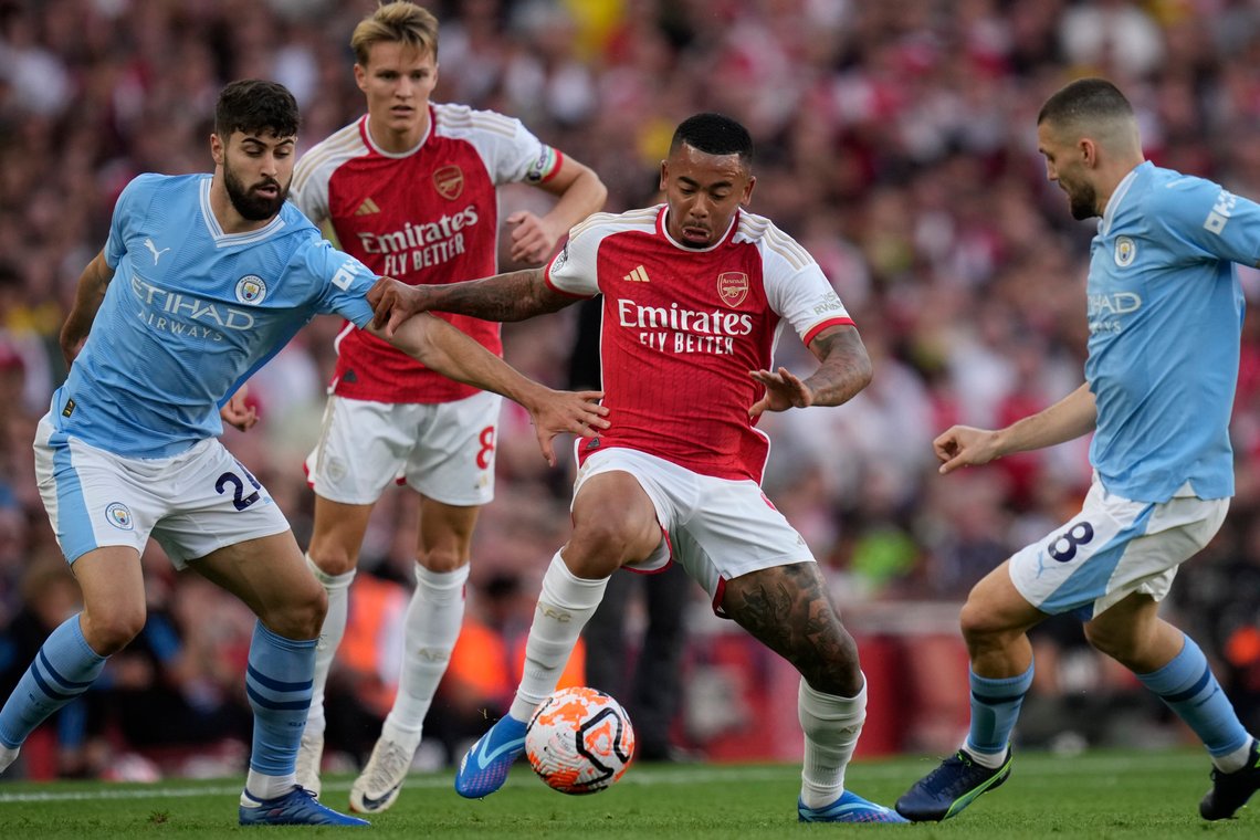 Arsenals kaptein Martin Ødegaard ledet sitt lag til en viktig seier mot Manchester City. Foto: Kirsty Wigglesworth / AP / NTB Arsenals kaptein Martin Ødegaard ledet sitt lag til en viktig seier mot Manchester City. Foto: Kirsty Wigglesworth / AP / NTB