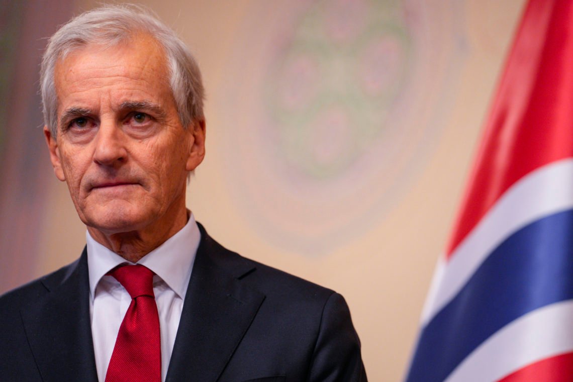 Statsminister Jonas Gahr Støre (Ap) sier han følger gjengkriminaliteten i Sverige med «stor uro». Foto: Javad Parsa / NTB Statsminister Jonas Gahr Støre (Ap) sier han følger gjengkriminaliteten i Sverige med «stor uro». Foto: Javad Parsa / NTB
