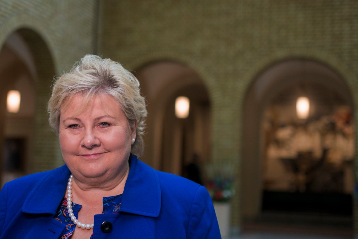 Høyre-leder Erna Solberg ser ikke ut til å ta den stadig voksende kritikken mot sin person særlig alvorlig.
Foto: Terje Pedersen / NTB Høyre-leder Erna Solberg ser ikke ut til å ta den stadig voksende kritikken mot sin person særlig alvorlig.
Foto: Terje Pedersen / NTB