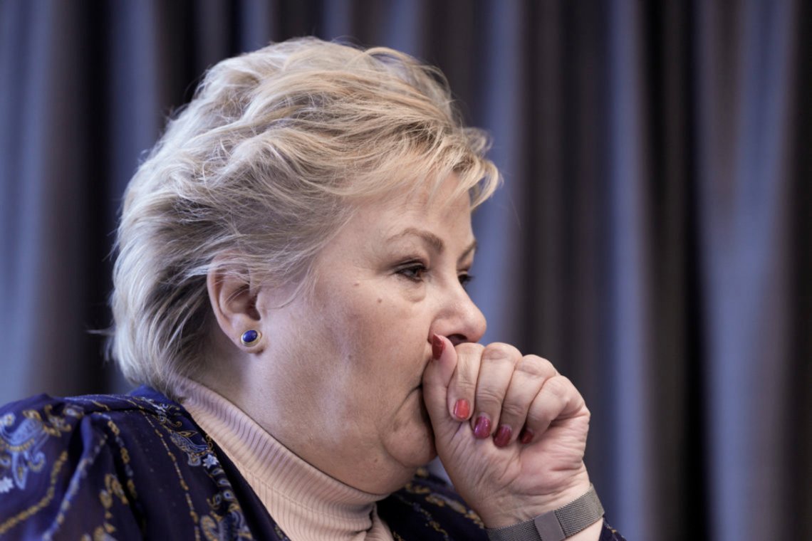 Oslo 20230921.
Høyre-leder Erna Solberg intervjues om avsløringene av ektemannen Sindre Finnes aksjehandler. Intervjuet finner sted i Høyres Hus i Oslo torsdag.
Foto: Javad Parsa / NTB Oslo 20230921.
Høyre-leder Erna Solberg intervjues om avsløringene av ektemannen Sindre Finnes aksjehandler. Intervjuet finner sted i Høyres Hus i Oslo torsdag.
Foto: Javad Parsa / NTB
