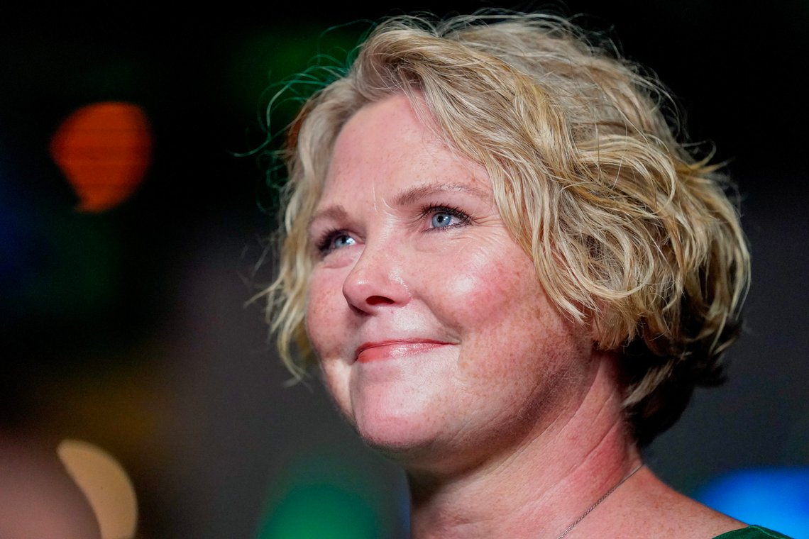Sp-nestleder Anne Beate Tvinnereim angrer ikke på reverseringspolitikken Senterpartiet har ført. Tvert imot er hun stolt av den. Foto: Lise Åserud / NTB Sp-nestleder Anne Beate Tvinnereim angrer ikke på reverseringspolitikken Senterpartiet har ført. Tvert imot er hun stolt av den. Foto: Lise Åserud / NTB