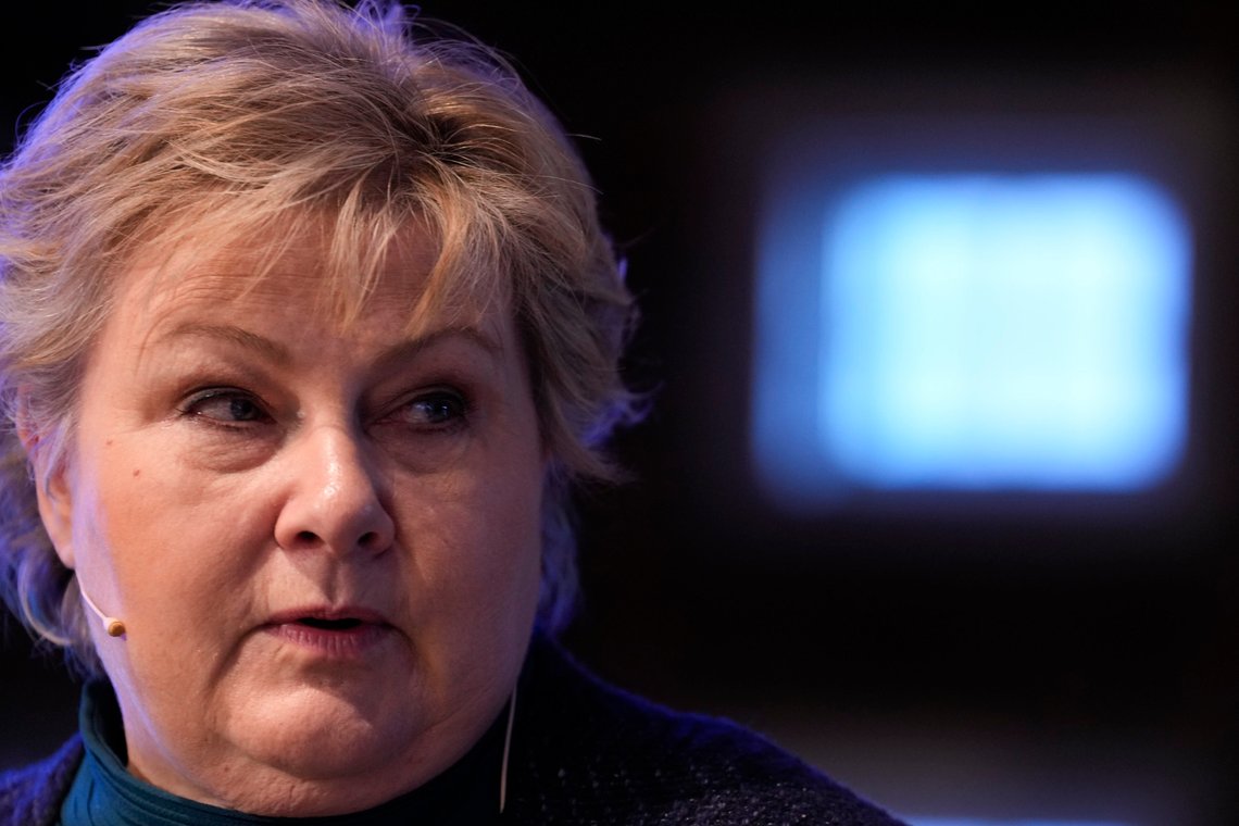 Høyres leder Erna Solberg ser på seg selv som den naturlige statsministerkandidaten hvis det blir borgerlig valgseier i 2025 og Høyre er det største partiet. Foto: Javad Parsa / NTB Høyres leder Erna Solberg ser på seg selv som den naturlige statsministerkandidaten hvis det blir borgerlig valgseier i 2025 og Høyre er det største partiet. Foto: Javad Parsa / NTB