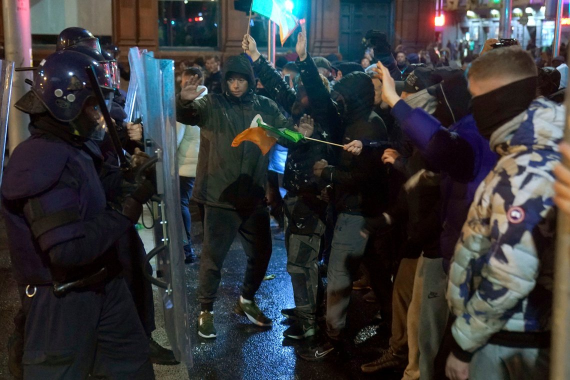 Foto: Brian Lawless/PA via AP Foto: Brian Lawless/PA via AP