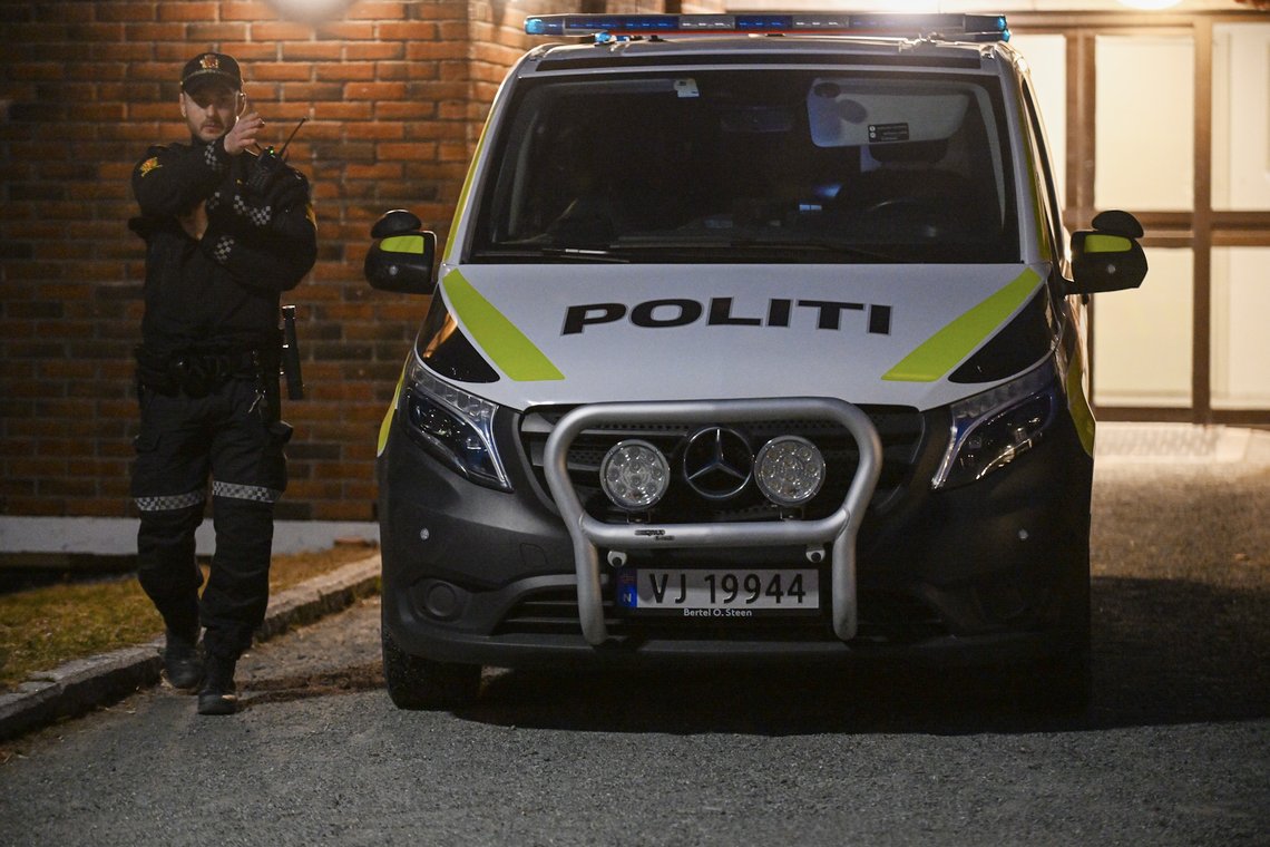 Politiet utenfor boligen der en kvinne ble funnet død i Trondheim 17. april. Foto: Joakim Halvorsen / NTB Politiet utenfor boligen der en kvinne ble funnet død i Trondheim 17. april. Foto: Joakim Halvorsen / NTB