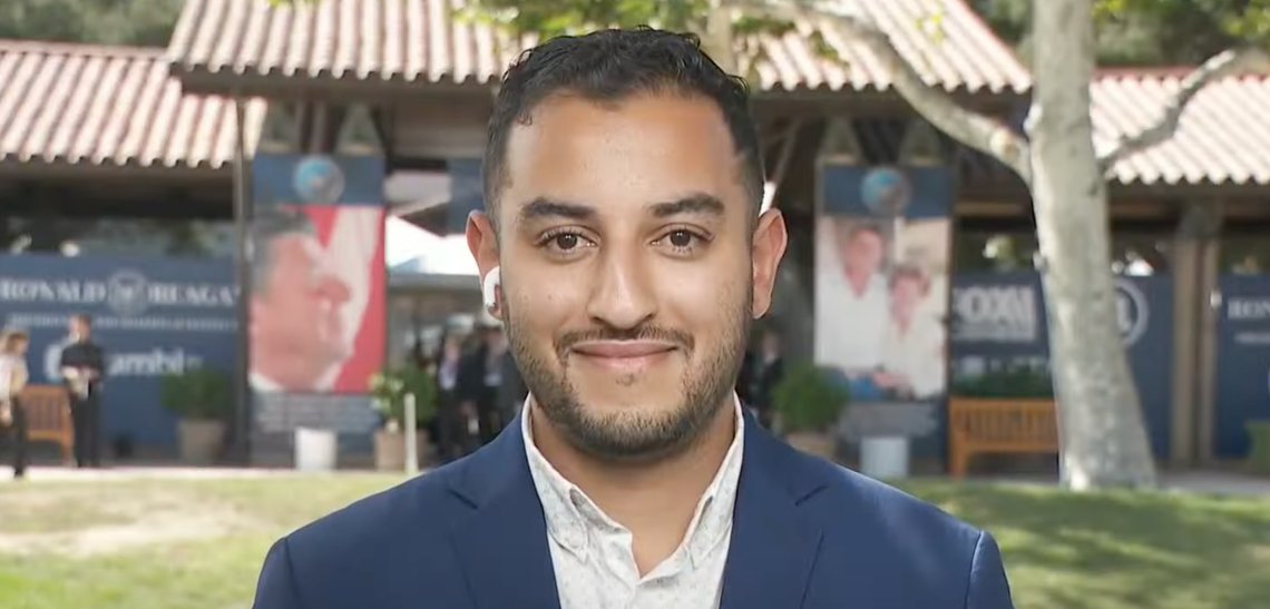 Ammar Moussa, pressesekretær for Demokratene, nå leder av Bidens rapid responseteam for Bidens valgkampanje. Ammar Moussa, pressesekretær for Demokratene, nå leder av Bidens rapid responseteam for Bidens valgkampanje.