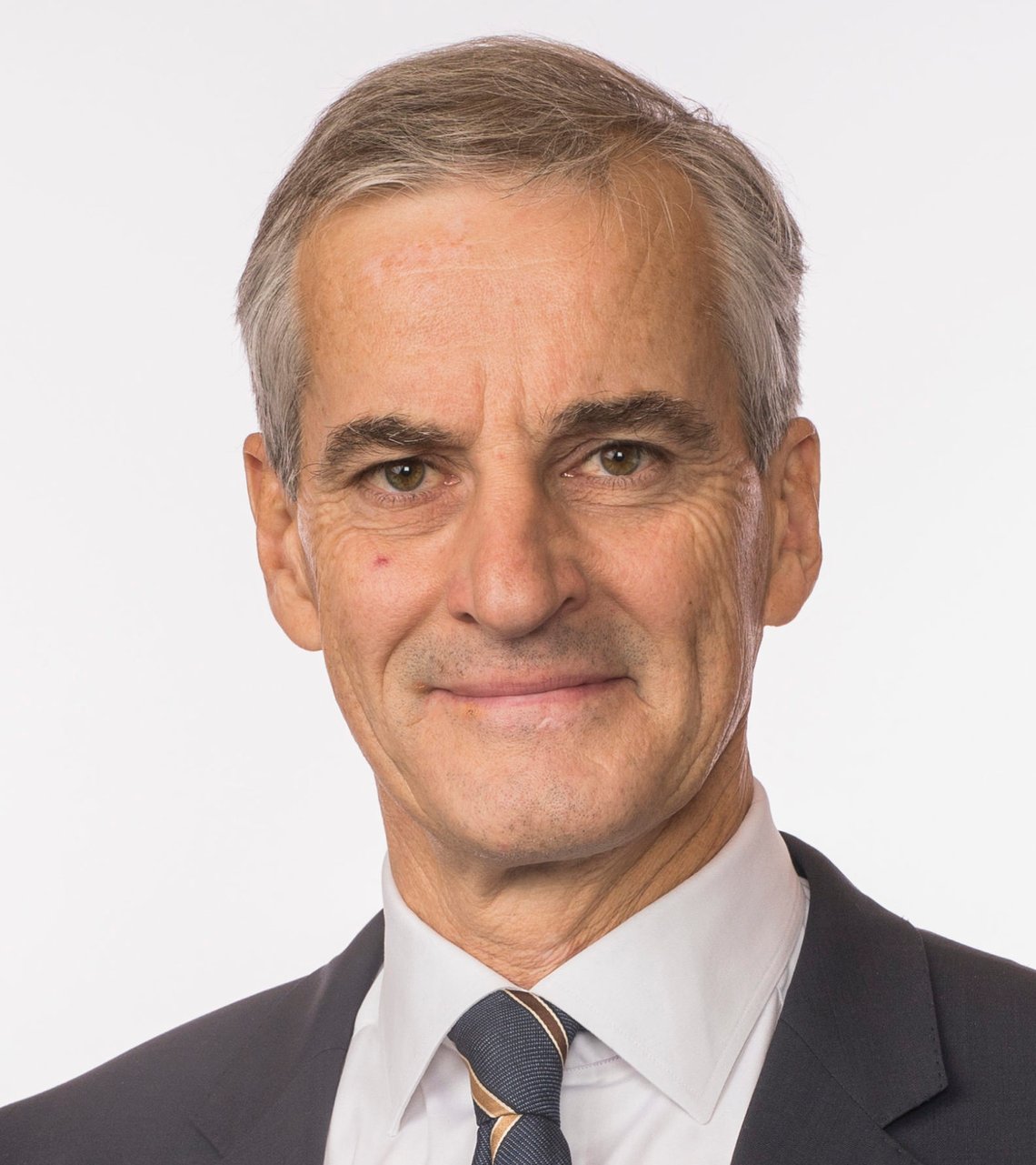 Statsminister Jonas Gahr Støre (Ap), bilde fra Stortinget.no. Statsminister Jonas Gahr Støre (Ap), bilde fra Stortinget.no.