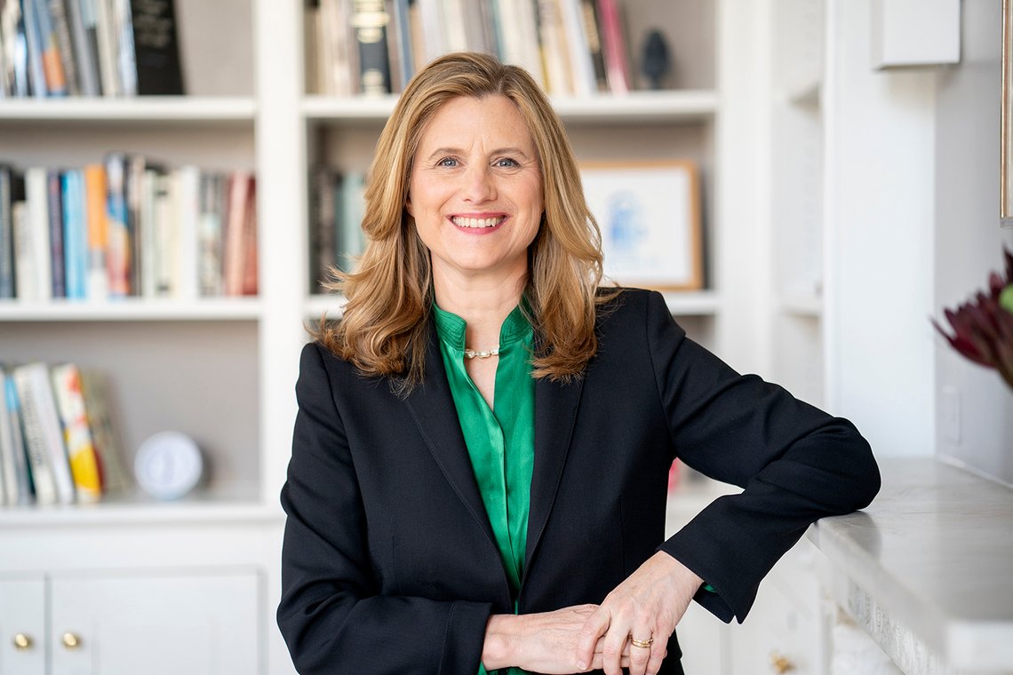 Liz Magill smiler neppe like bredt nå, siden hun lørdag erklærte at hun trekker seg som president ved Penn. Foto: Penn University Liz Magill smiler neppe like bredt nå, siden hun lørdag erklærte at hun trekker seg som president ved Penn. Foto: Penn University