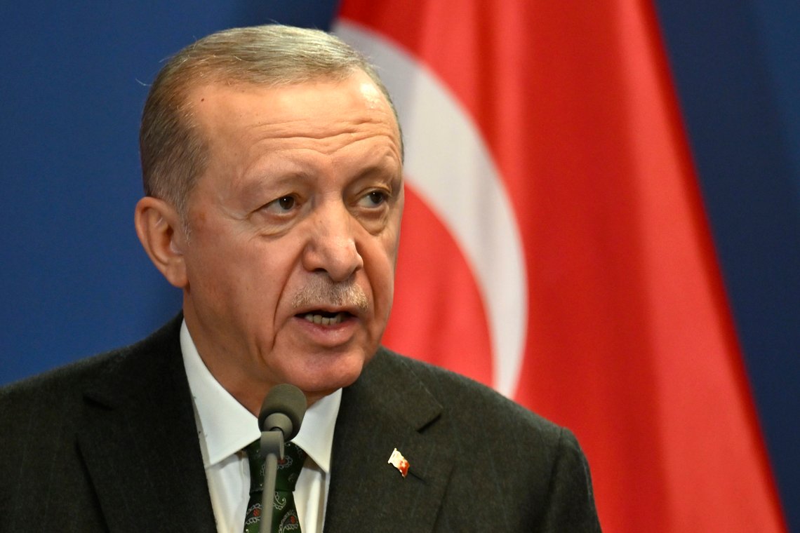 Tyrkias president Recep Tayyip Erdogan sammenligner Netanyahu med Hitler. Her fotografert i Budapest 18. desember. Foto: Denes Erdos / AP / NTB Tyrkias president Recep Tayyip Erdogan sammenligner Netanyahu med Hitler. Her fotografert i Budapest 18. desember. Foto: Denes Erdos / AP / NTB