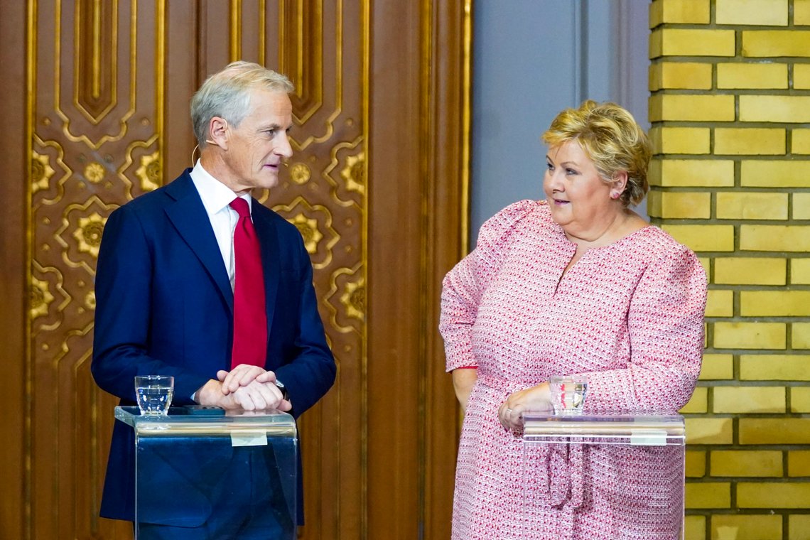 Oslo 20230912.
Jonas Gahr Støre (Ap) og Erna Solberg (H) under partilederdebatten på Stortinget i Oslo under kommunevalget 2023 mandag kveld.
Foto: Lise Åserud / NTB Oslo 20230912.
Jonas Gahr Støre (Ap) og Erna Solberg (H) under partilederdebatten på Stortinget i Oslo under kommunevalget 2023 mandag kveld.
Foto: Lise Åserud / NTB