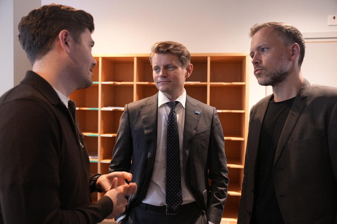 F.v.: Grunde Kreken Almeland (V) Peter Frølich (H), og Audun Lysbakken (SV) i Stortingets kontrollkomité.
Foto: Javad Parsa / NTB F.v.: Grunde Kreken Almeland (V) Peter Frølich (H), og Audun Lysbakken (SV) i Stortingets kontrollkomité.
Foto: Javad Parsa / NTB