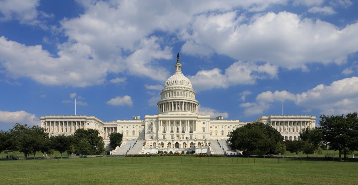 U.S. Capitol. Her behandles USAs politikk i Representantenes hus og Senatet. Men den politiske splittelsen gjør det vanskelig å finne enighet om politiske løsninger. Foto: Martin Falbisoner/ CC BY-SA 3.0/ Wikimedia Commons U.S. Capitol. Her behandles USAs politikk i Representantenes hus og Senatet. Men den politiske splittelsen gjør det vanskelig å finne enighet om politiske løsninger. Foto: Martin Falbisoner/ CC BY-SA 3.0/ Wikimedia Commons