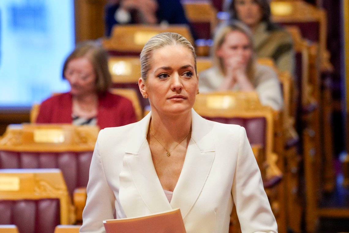 Oslo 20240116.
Justisminister Emilie Enger Mehl (Sp) redegjør for NSM-saken i Stortinget.
Foto: Ole Berg-Rusten / NTB Oslo 20240116.
Justisminister Emilie Enger Mehl (Sp) redegjør for NSM-saken i Stortinget.
Foto: Ole Berg-Rusten / NTB
